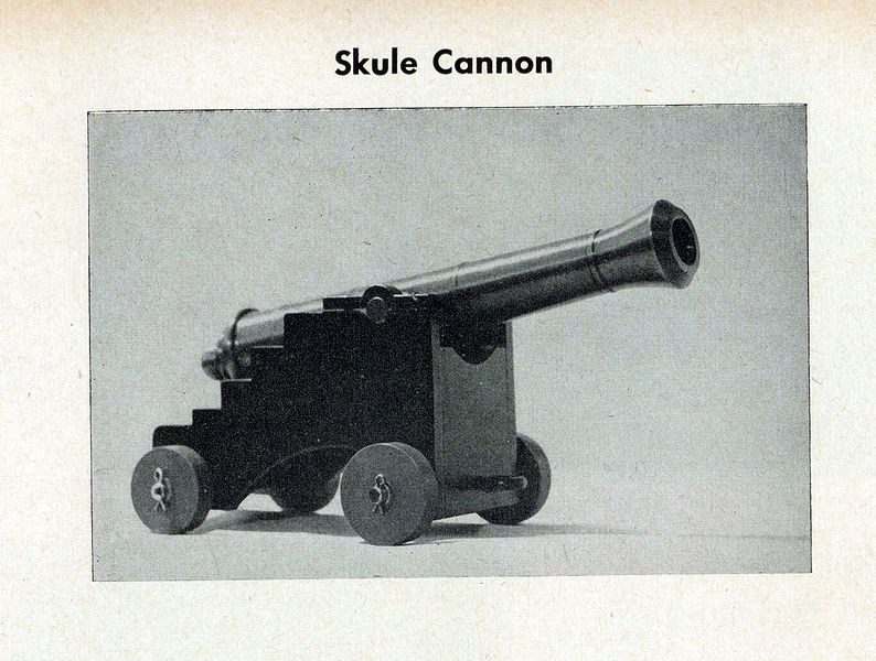 File:Cannon Mark II 1952.jpg